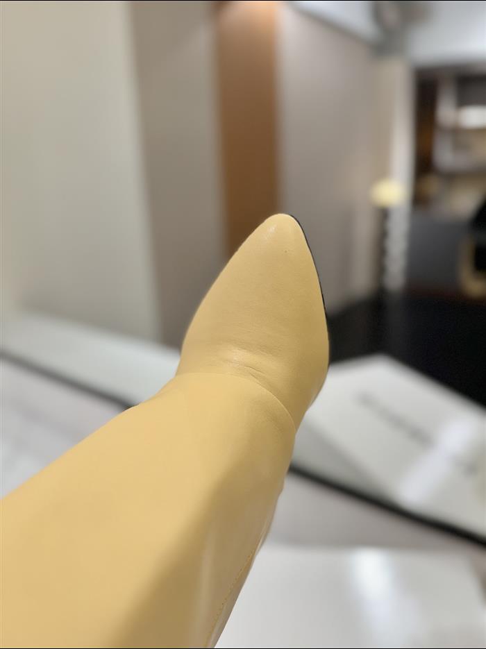 20251128174450527 590